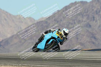 media/Dec-06-2025-CVMA (Sat) [[4a896cc04c]]/Race 5-Amateur Formula Middleweight/